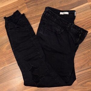 Universal Thread Women's Dark Black Skinny Jeans